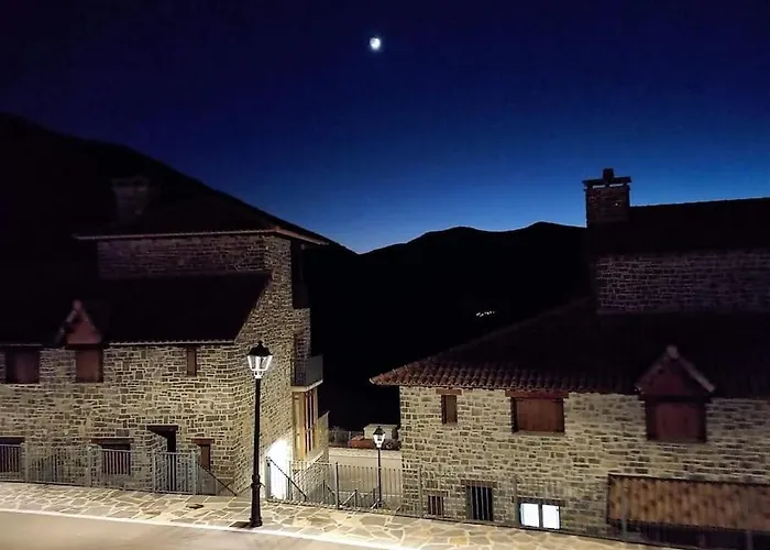 Casa Balcon De Pirineos - Biescas Lägenhet *