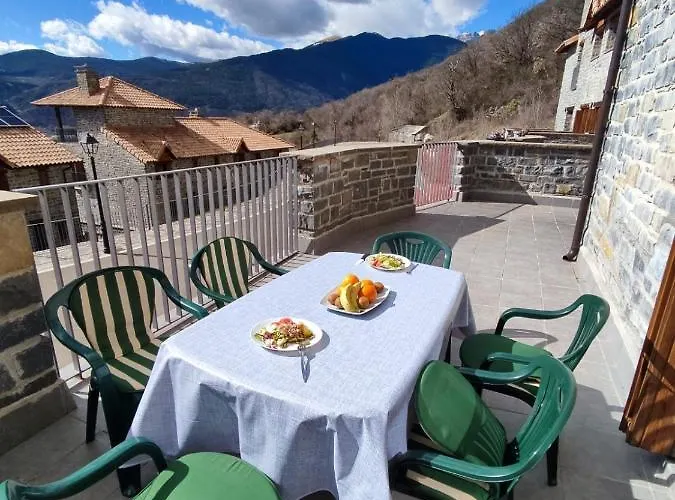 Casa Balcon De Pirineos - Biescas Lägenhet